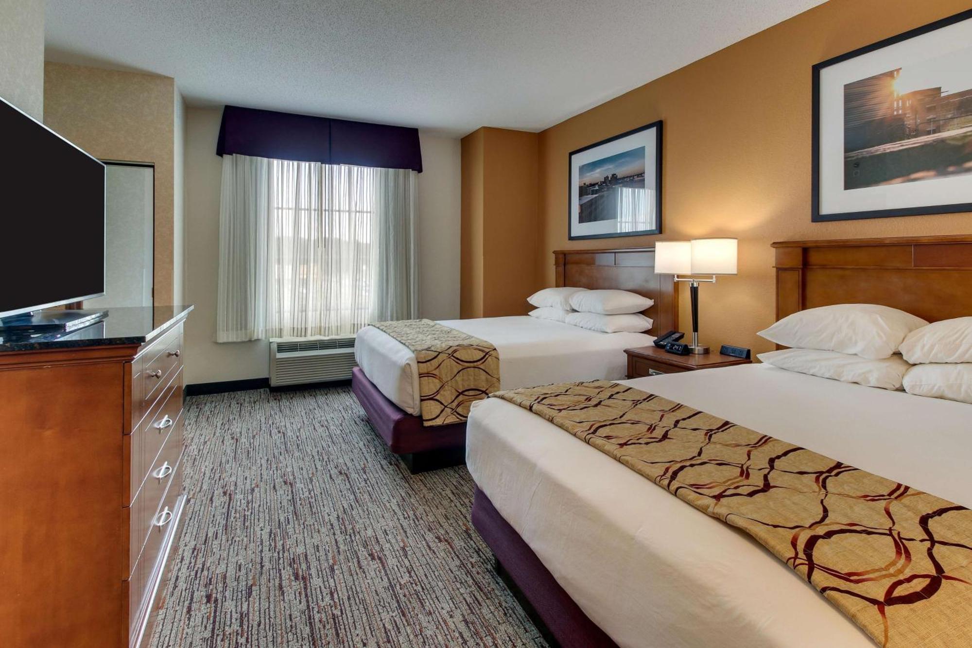 Drury Inn & Suites Meridian Exteriör bild