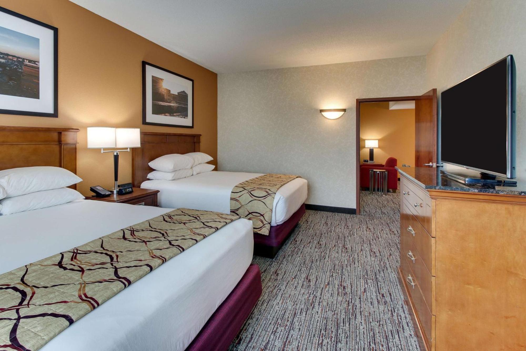 Drury Inn & Suites Meridian Exteriör bild