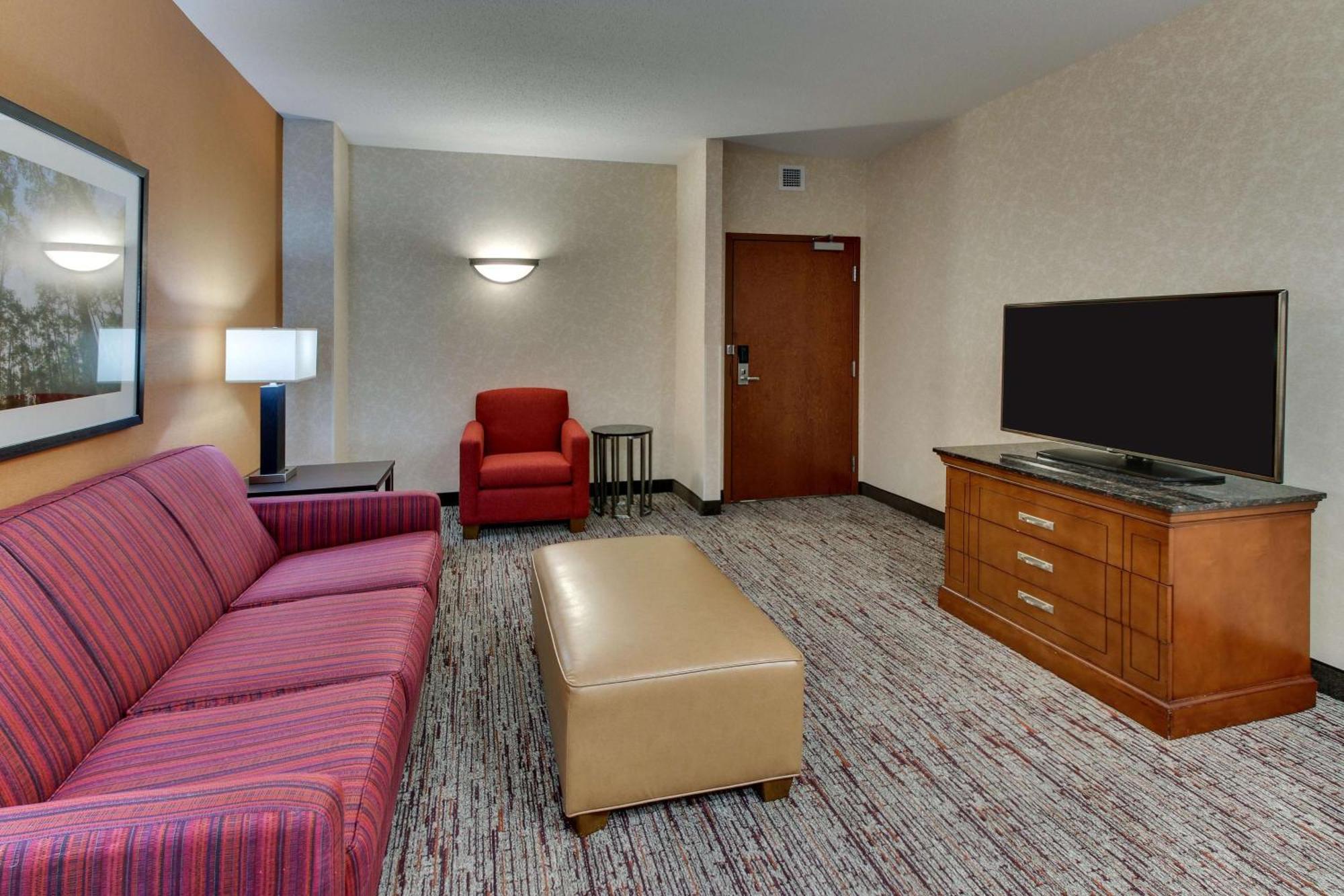Drury Inn & Suites Meridian Exteriör bild