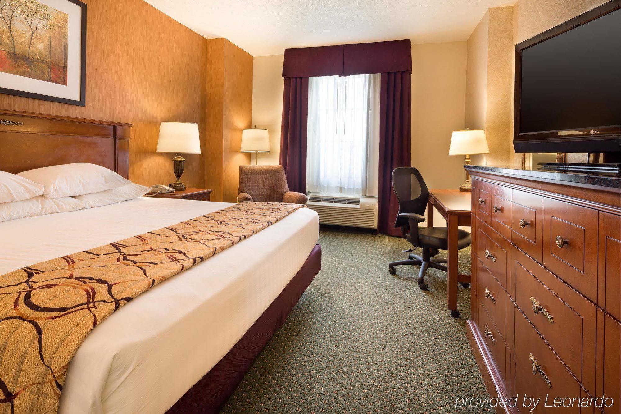 Drury Inn & Suites Meridian Exteriör bild